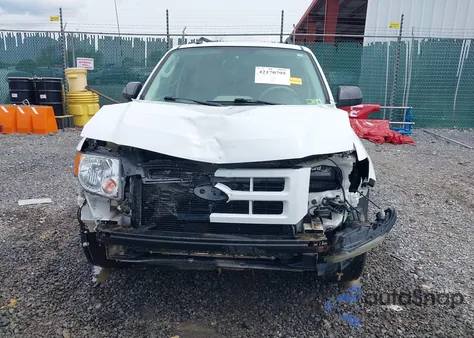 2011 Ford Escape Hybrid z USA, uszkodzony, nr VIN 1FMCU5K35BKB92993